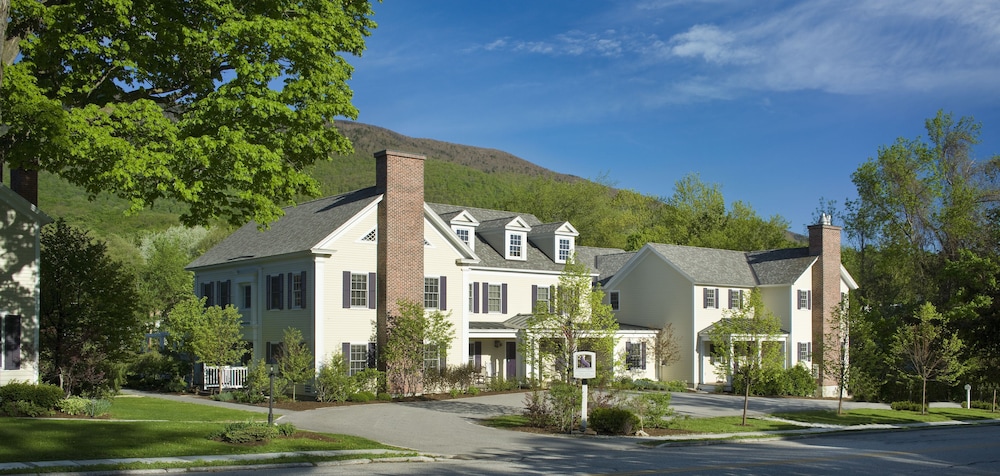 The Reluctant Panther Inn and Restaurant in Manchester, United States