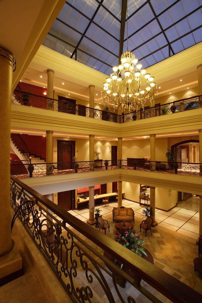 4 Star Hotels