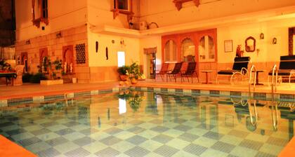 Suryaa Villa - A City Centre Hotel