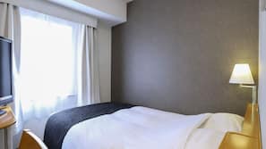 Premium bedding, down duvet, individually decorated