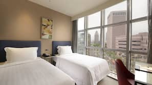 Premium bedding, in-room safe, individually furnished, desk