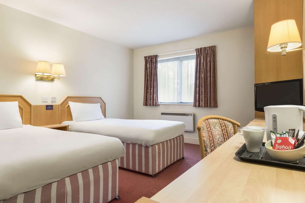 Room, Days Inn by Wyndham Chesterfield Tibshelf