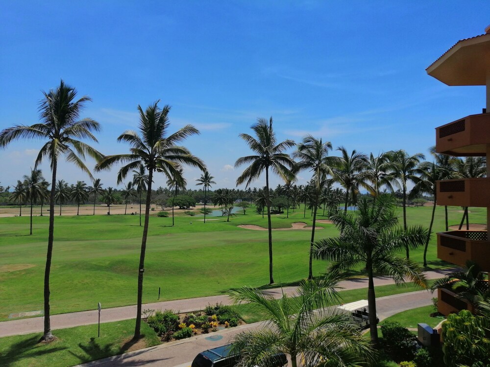 Las Villas Hotel & Golf by Estrella del Mar in Mazatlán Best Rates