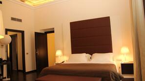 Frette Italian sheets, premium bedding, down comforters, minibar