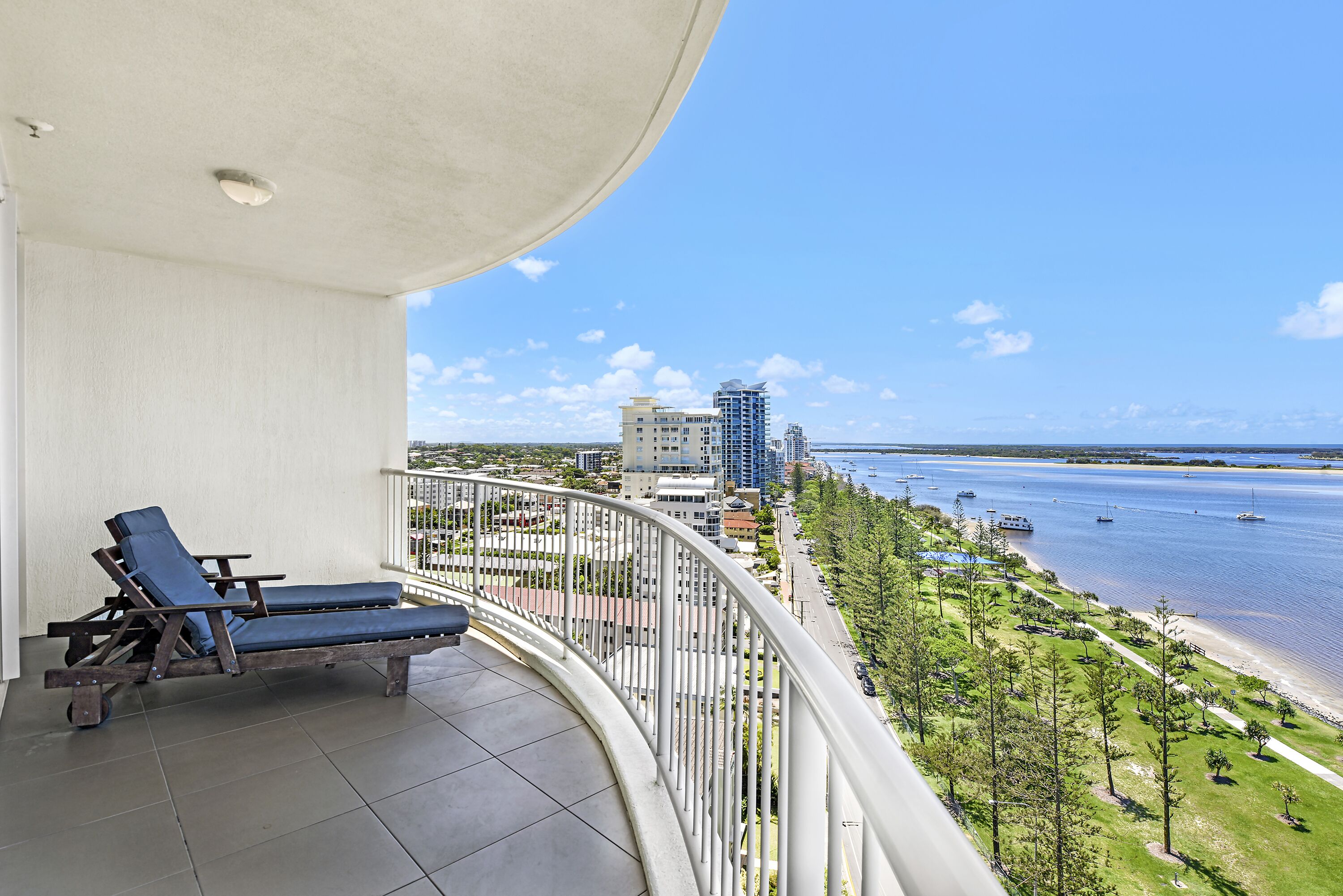 Crystal Bay on the Broadwater