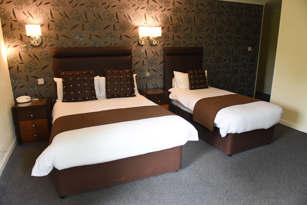 Room, Castlecary House Hotel