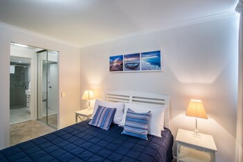 Newport Mooloolaba Deals Reviews Mooloolaba Aus Wotif - 