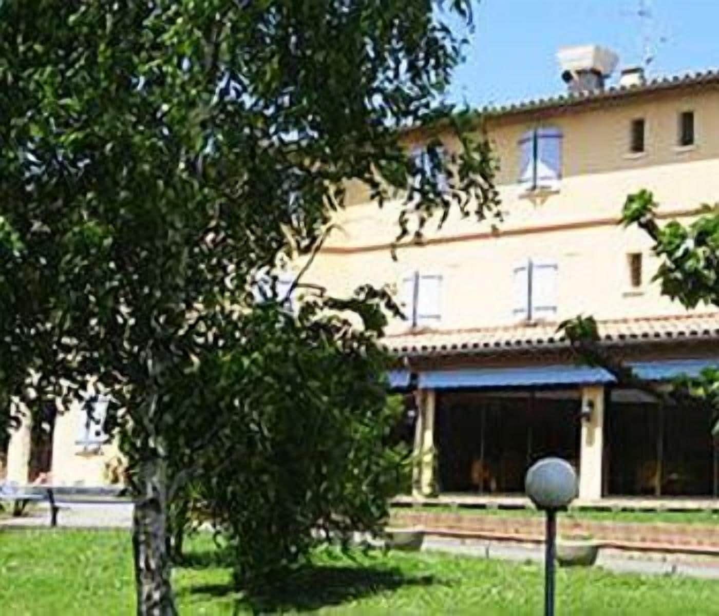 Le Clos du Loup in Rouffiac-Tolosan, France