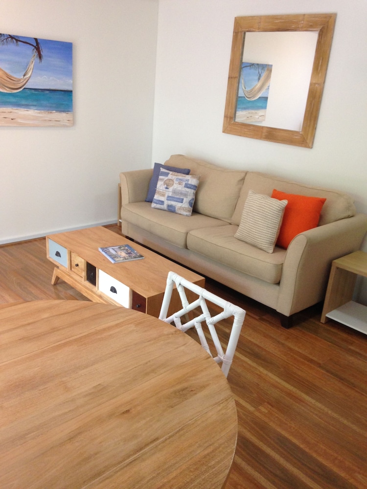Chez Noosa Resort Motel