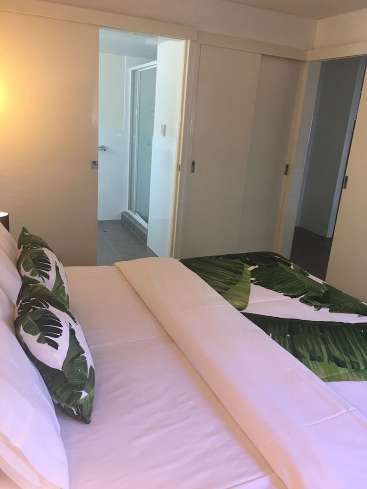 Chez Noosa Resort Motel