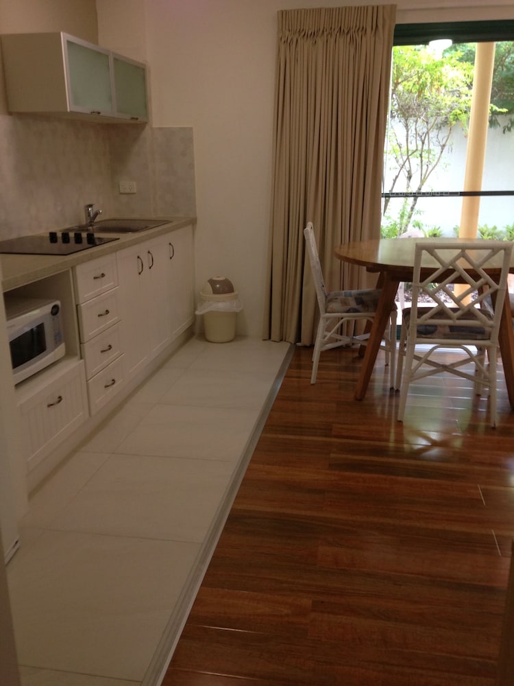 Chez Noosa Resort Motel