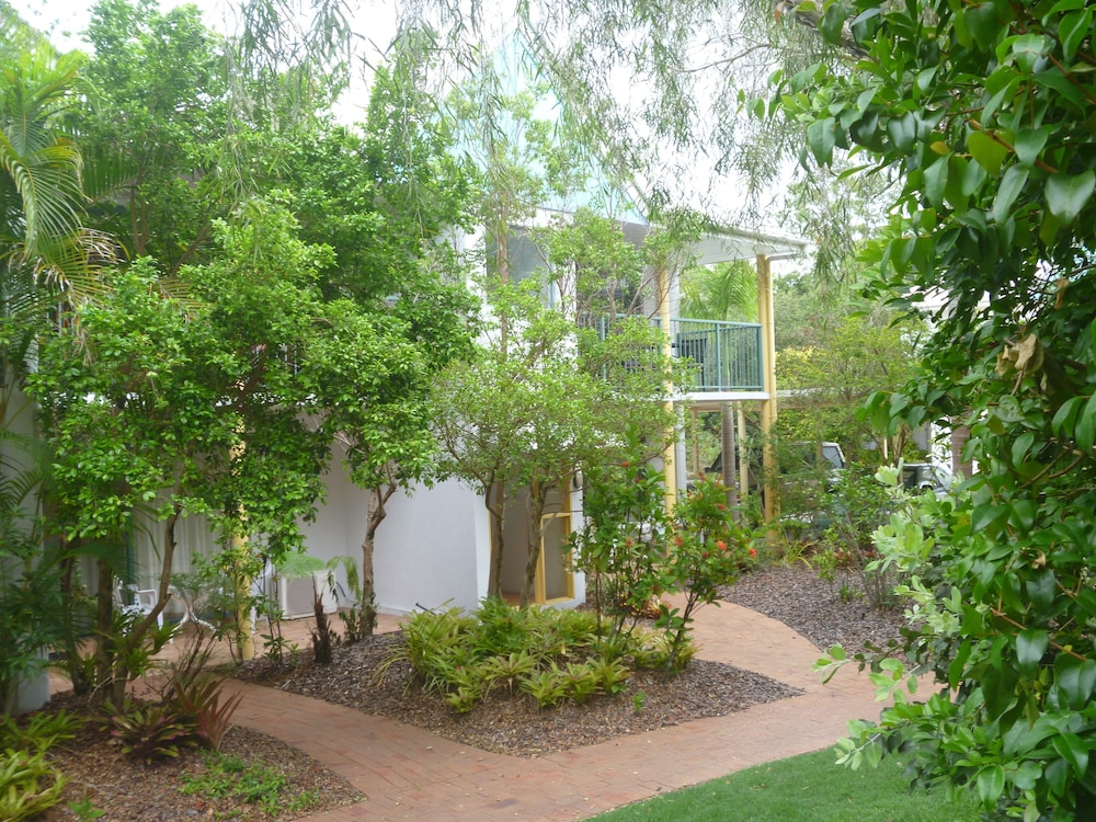Chez Noosa Resort Motel