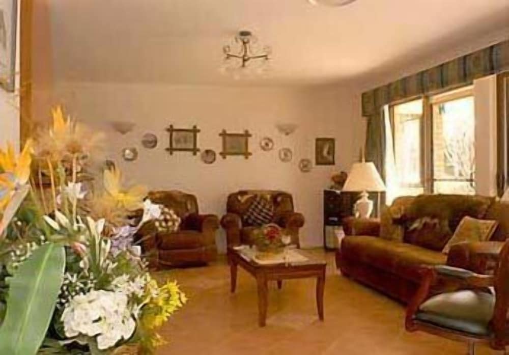 Muscatels Country Lodge