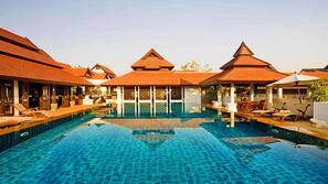 2 piscinas externas