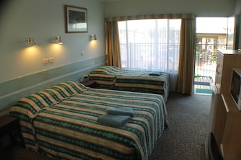 Lake Forbes Motel Deals Reviews Forbes Aus Wotif - 