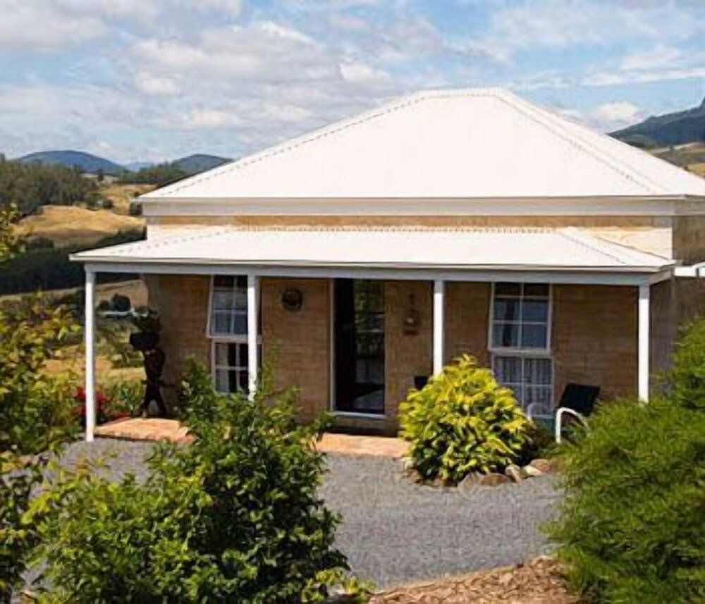 Argyll Cottage