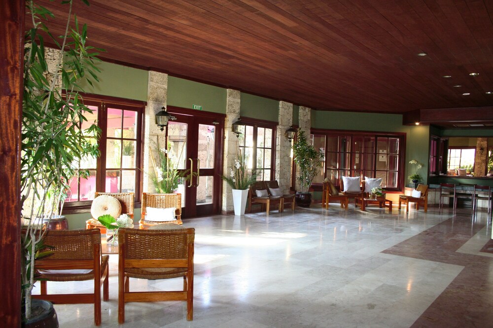 Talanquera Beach Resort All Inclusive 2018 Room Prices Deals Beach Featured Image Lobby