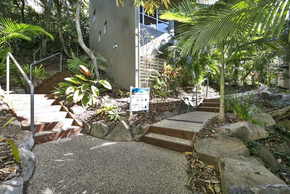 Andari Holiday Apartments