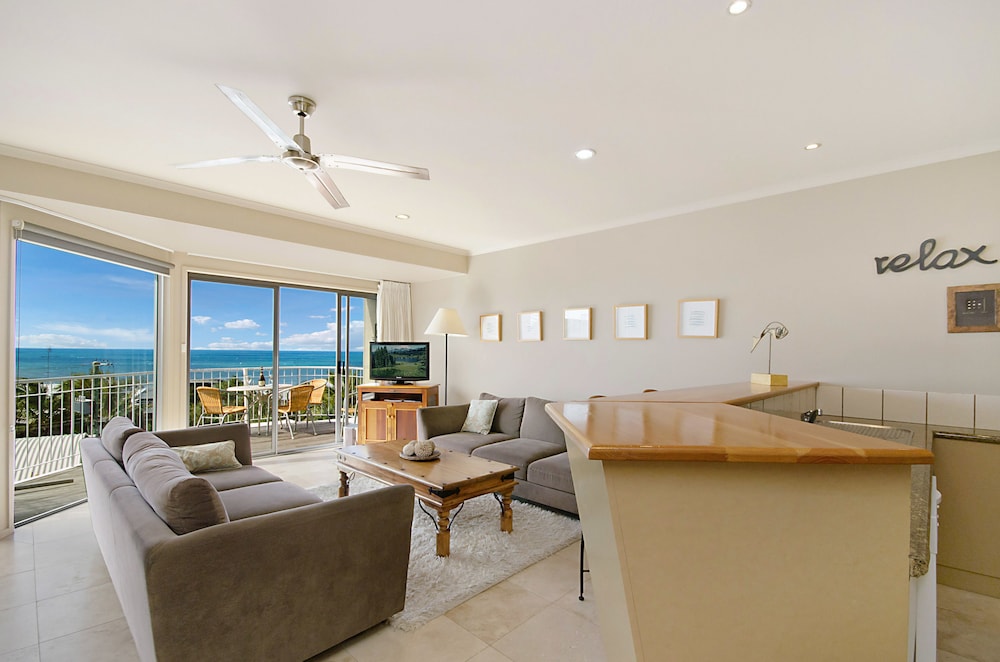 Andari Holiday Apartments