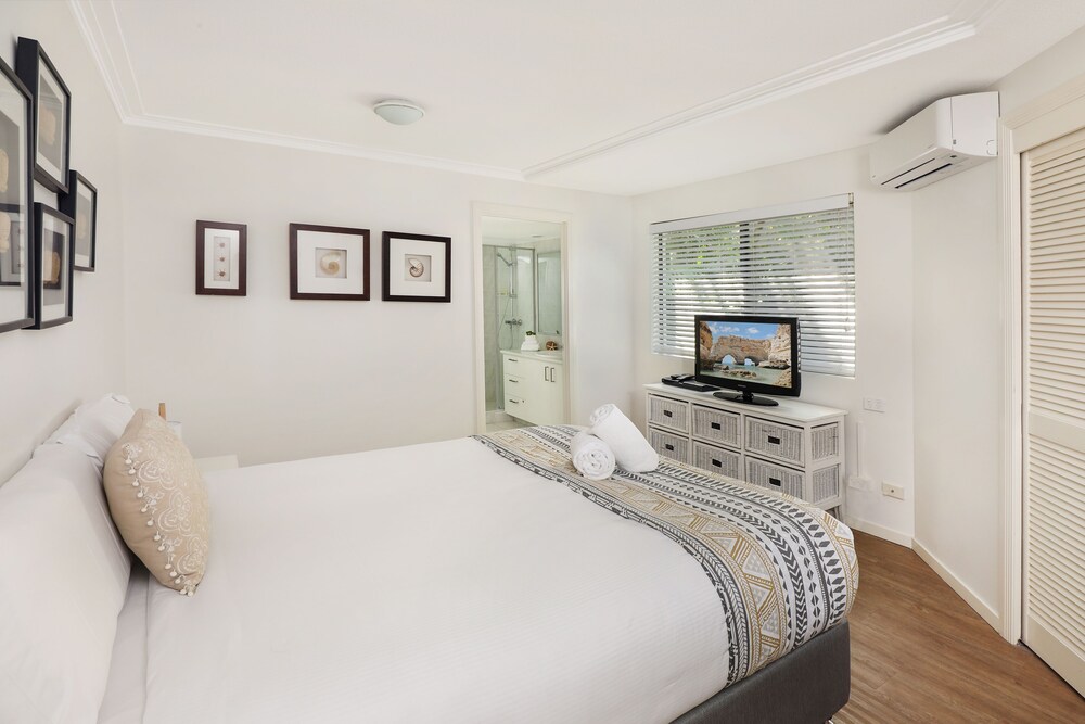 Andari Holiday Apartments