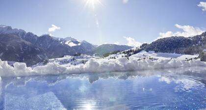 Hotel Tirol