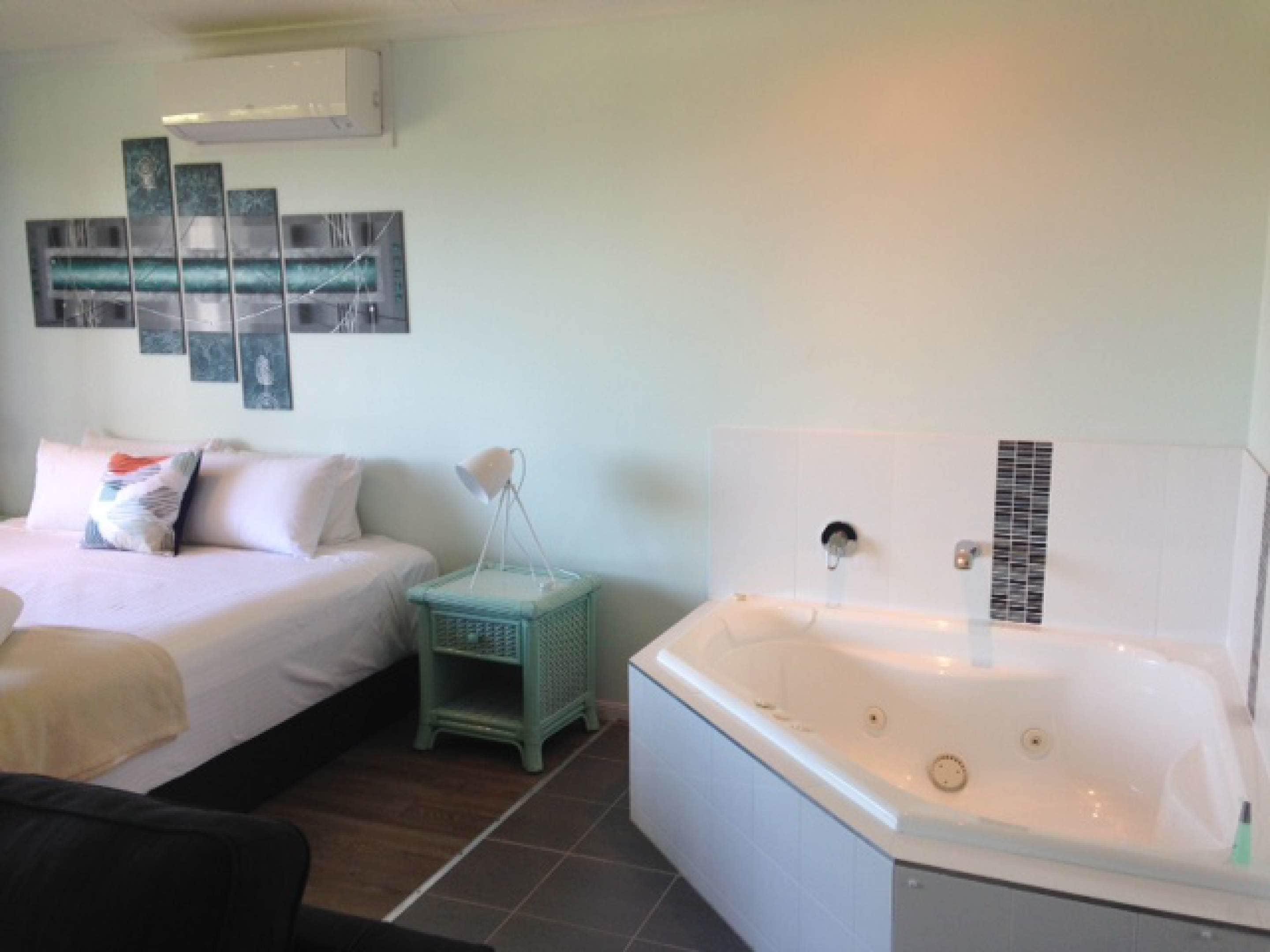 Paradise Palms Resort