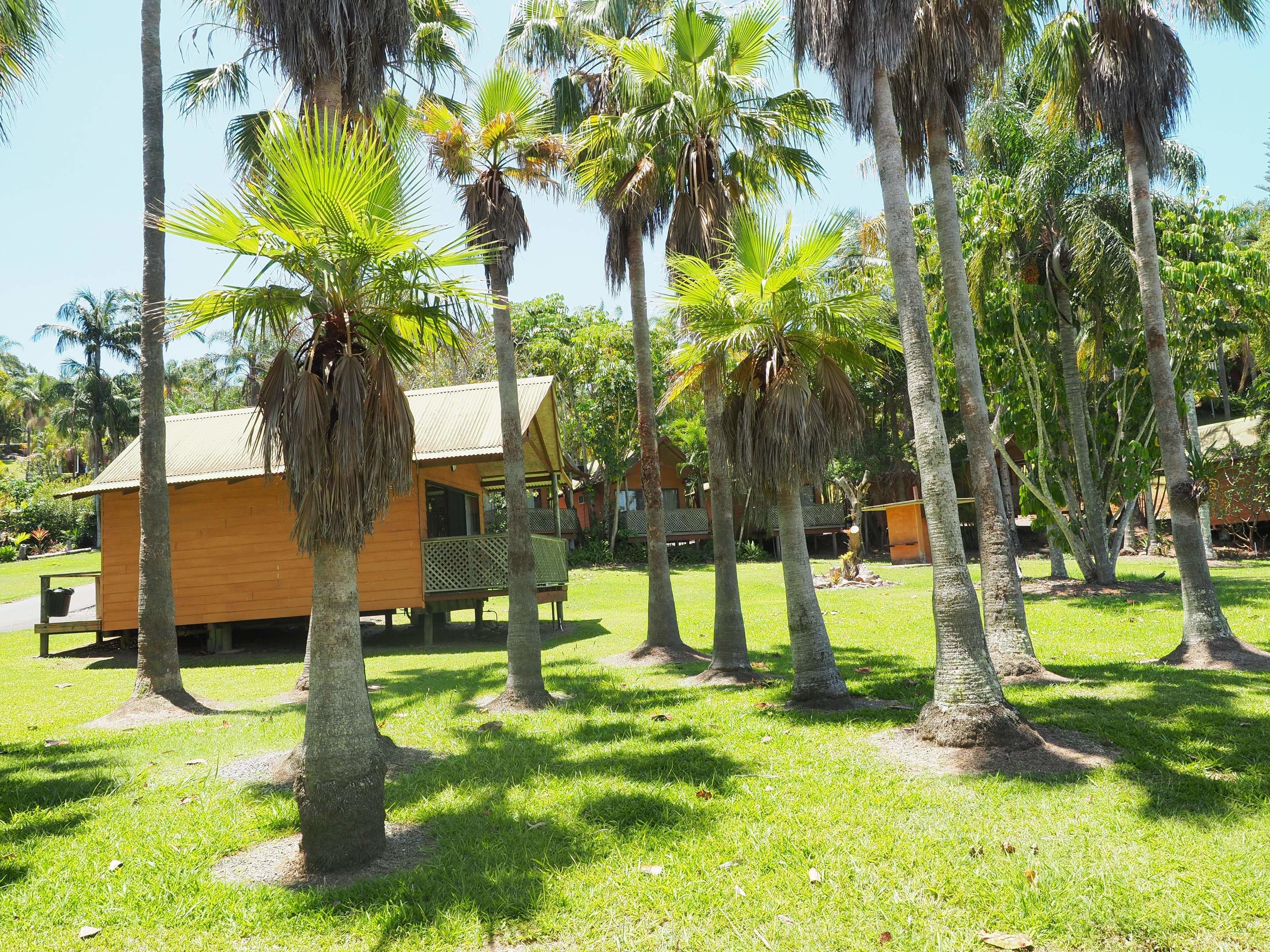 Paradise Palms Resort