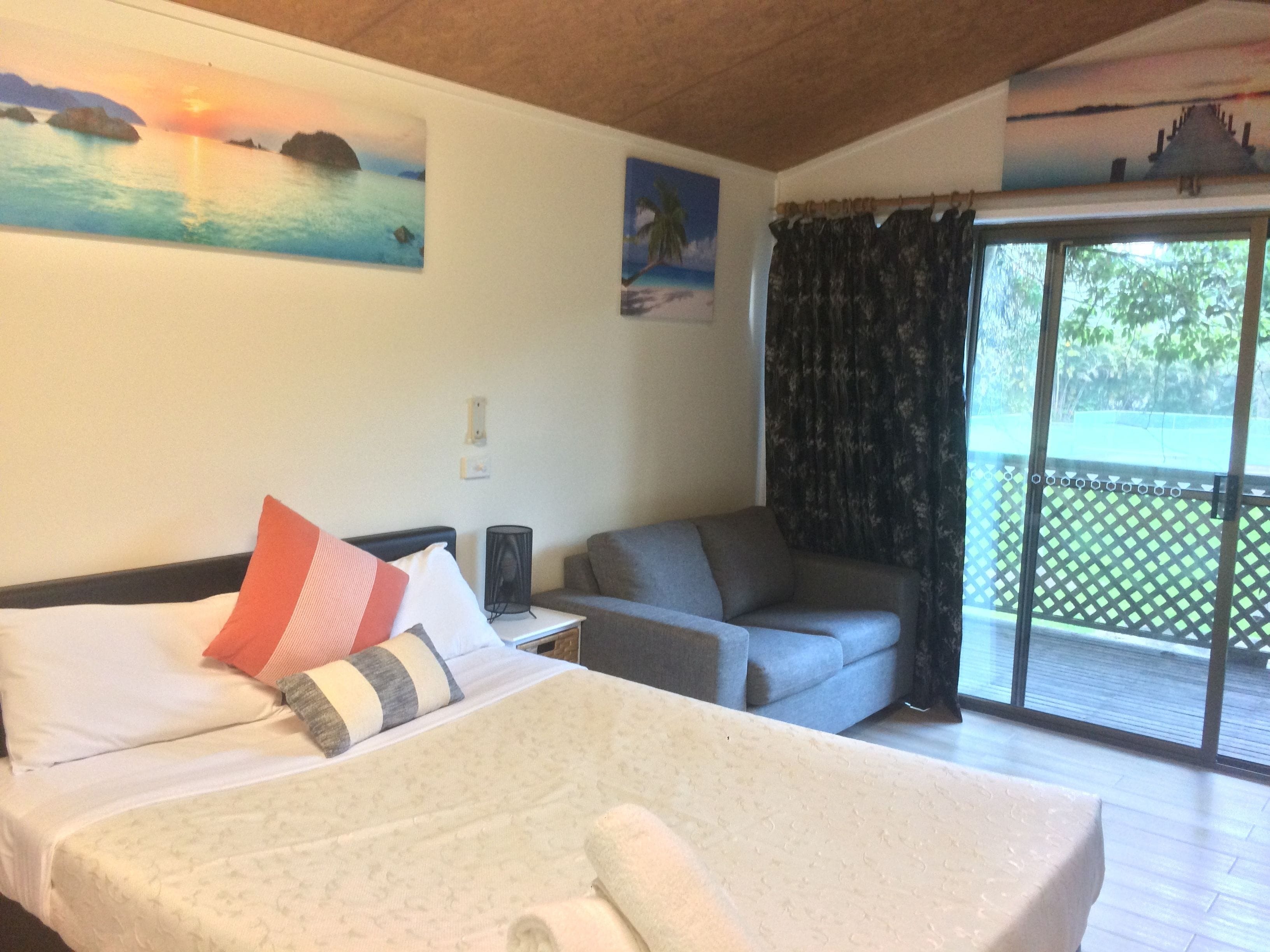 Paradise Palms Resort