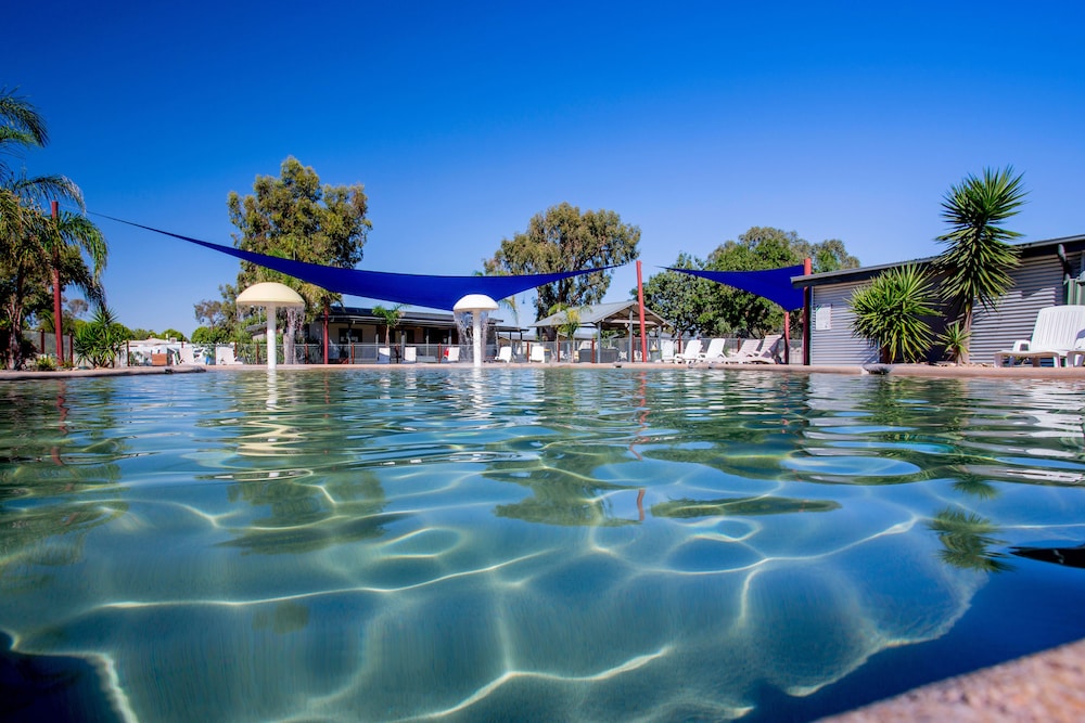 Outdoor pool, BIG4 NRMA Yarrawonga Mulwala Holiday Park