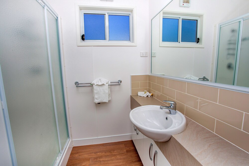 Bathroom, BIG4 NRMA Yarrawonga Mulwala Holiday Park