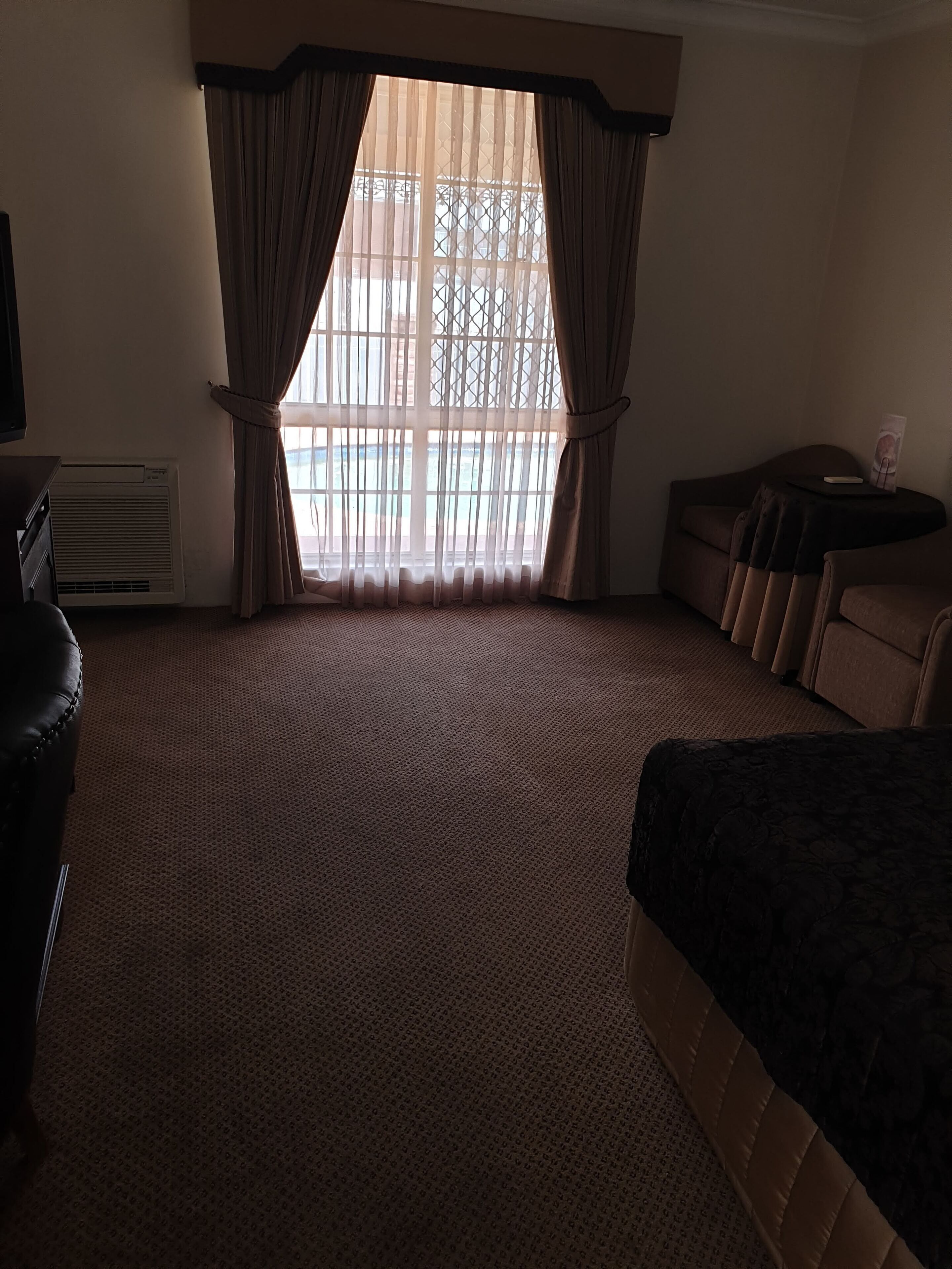 Australian Heritage Motor Inn