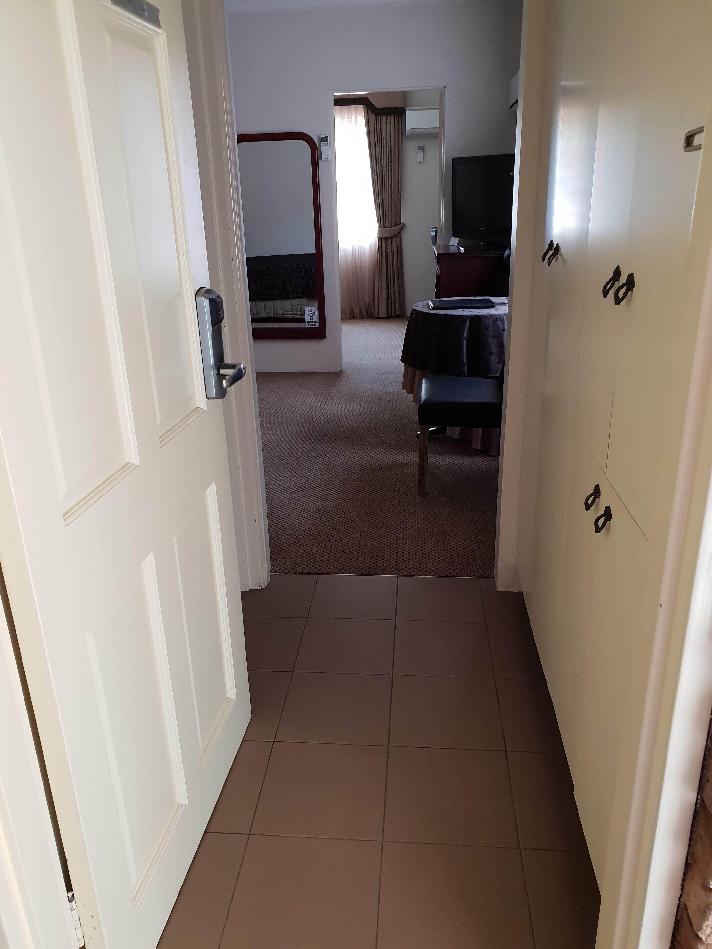 Australian Heritage Motor Inn