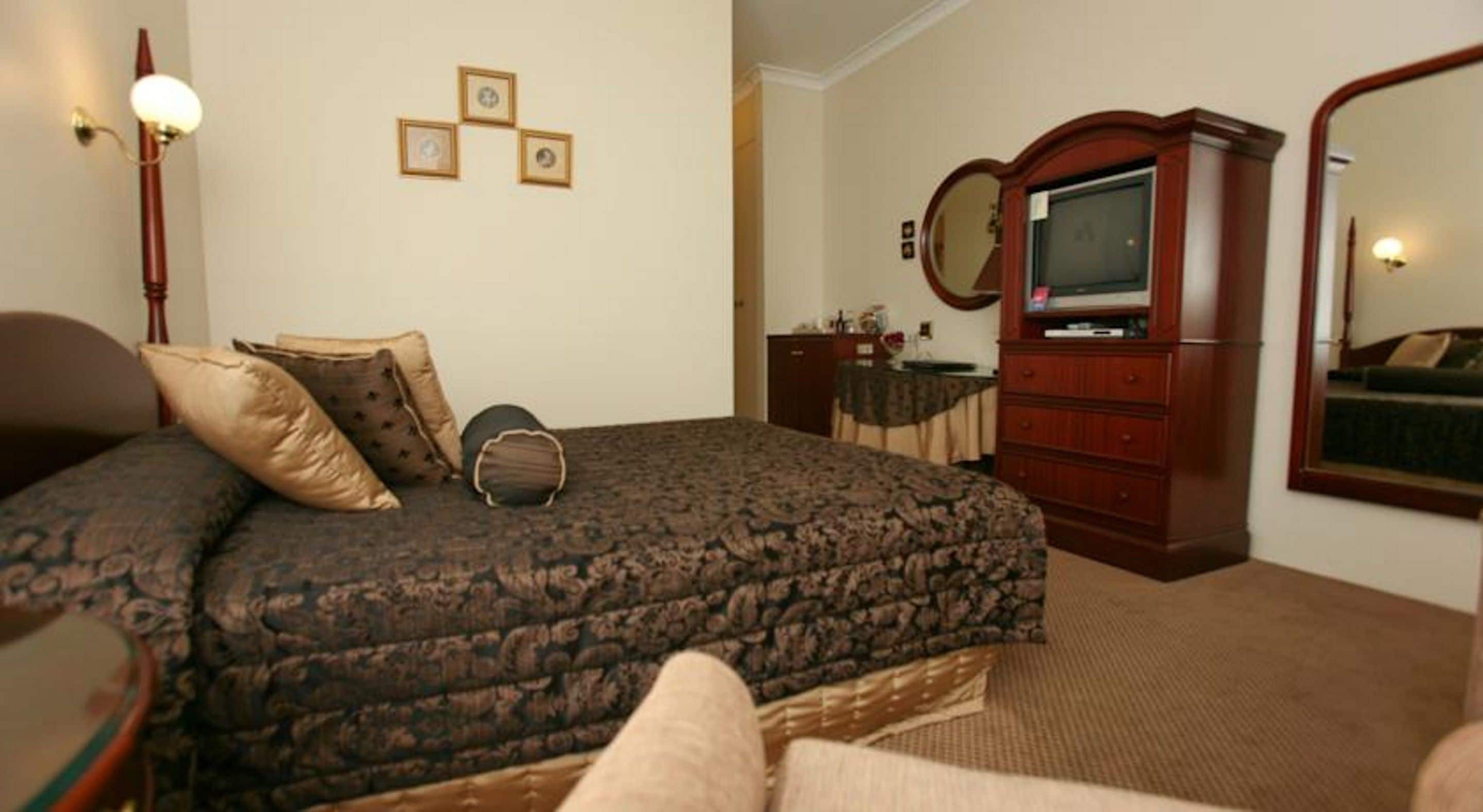 Australian Heritage Motor Inn