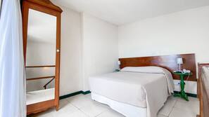 Minibar, rideaux occultants, Wi-Fi gratuit, draps fournis