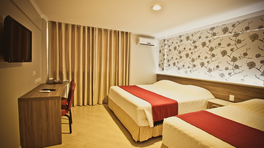 Foz Plaza Hotel