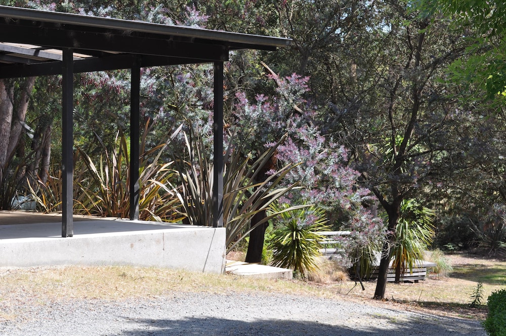 Oyster Cove Chalet