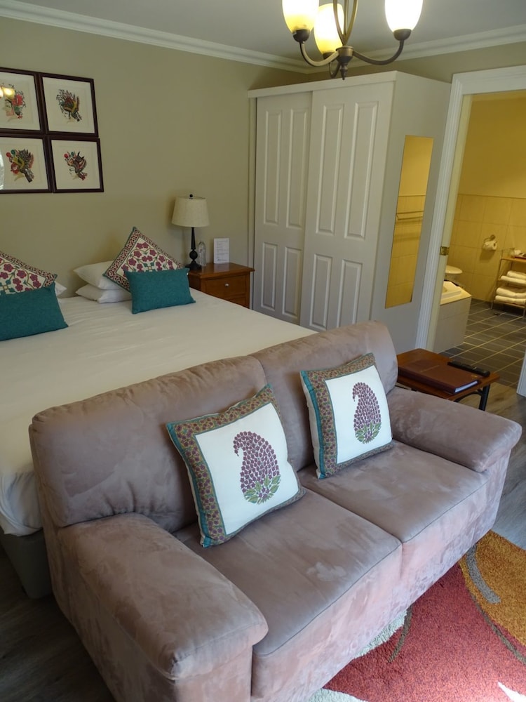 Oyster Cove Chalet
