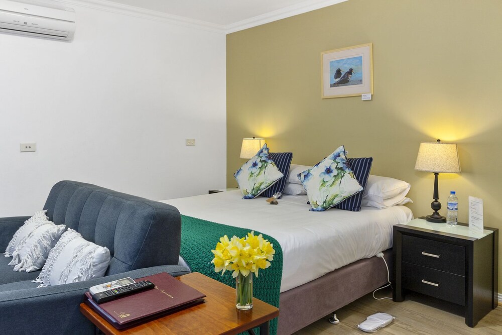 Oyster Cove Chalet