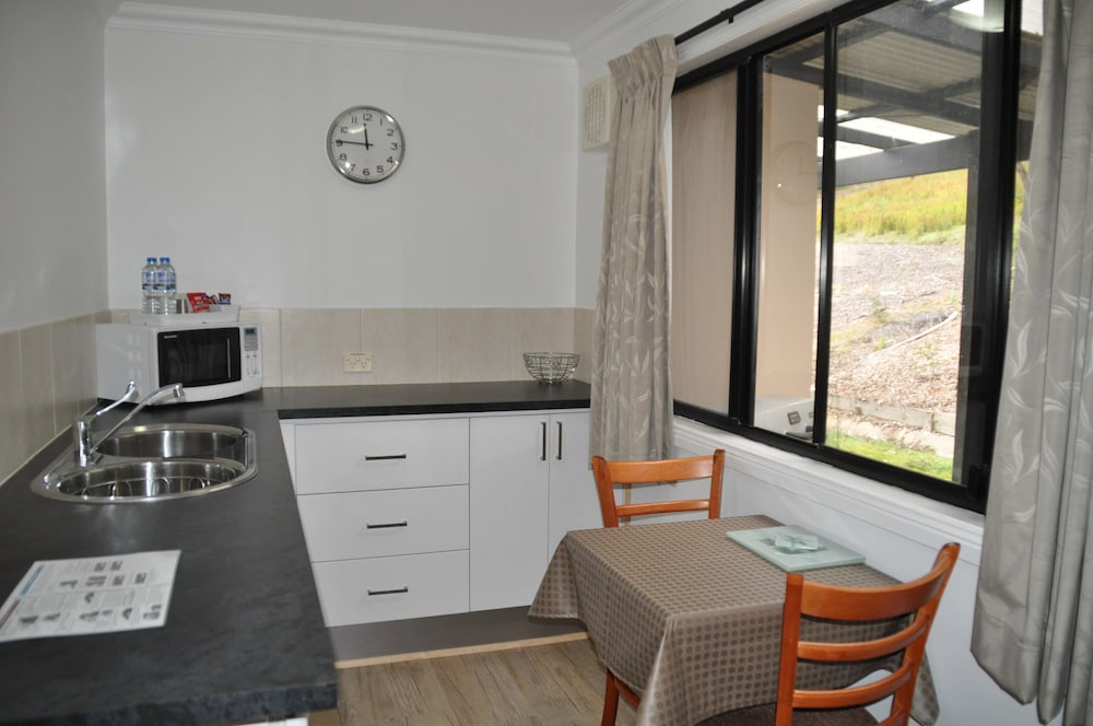 Oyster Cove Chalet