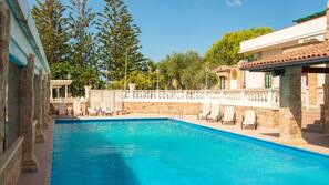Piscina all'aperto