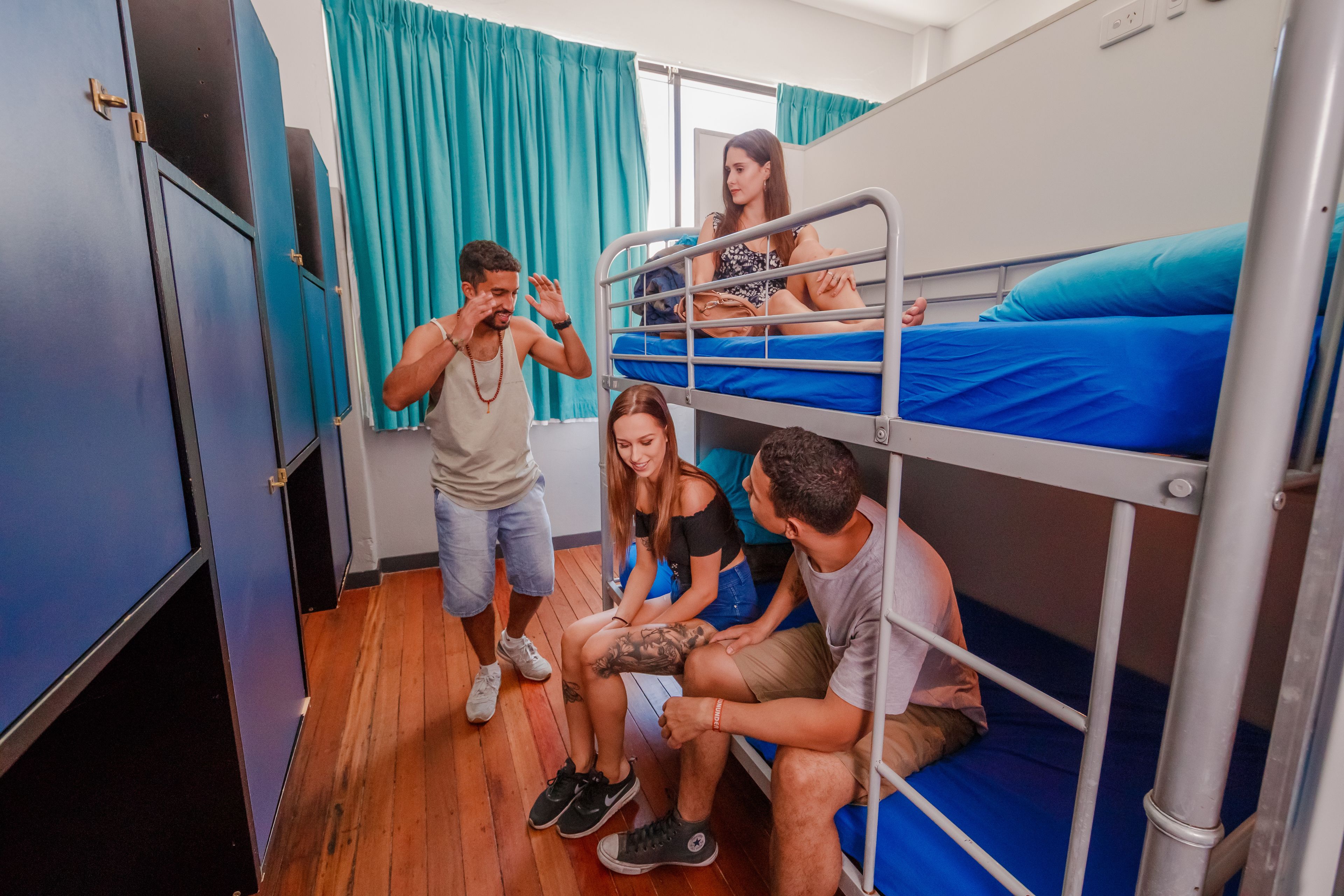 Bunk Backpackers