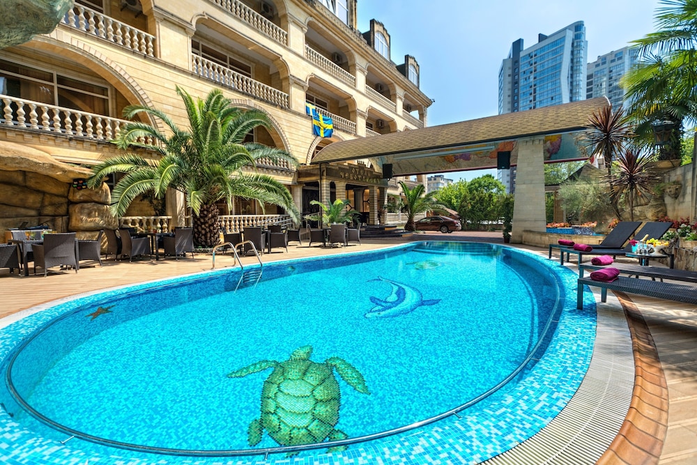 Chebotarev Hotel