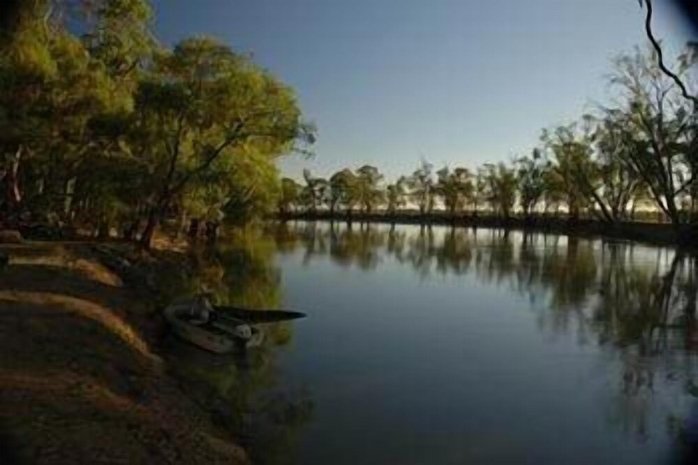 Best's Riverbed & Breakfast