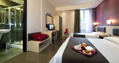 Hotel Five