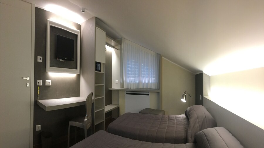Hotel Fini