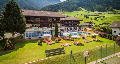 Happy Stubai