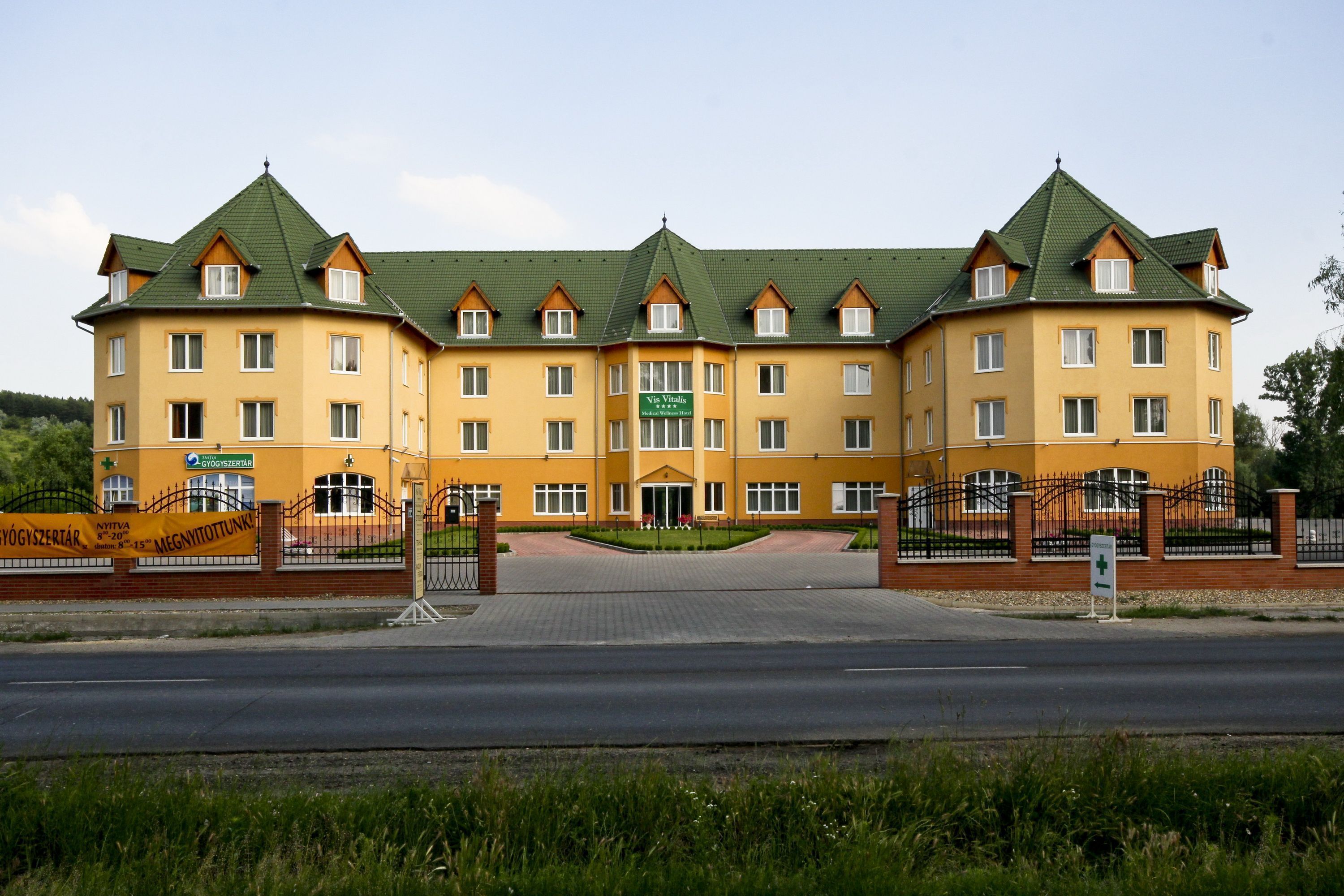 Vis Vitalis Medical Wellness Hotel In Budapest Expedia