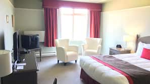 Cots/infant beds, rollaway beds, free WiFi