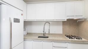 Fridge, microwave, oven, hob