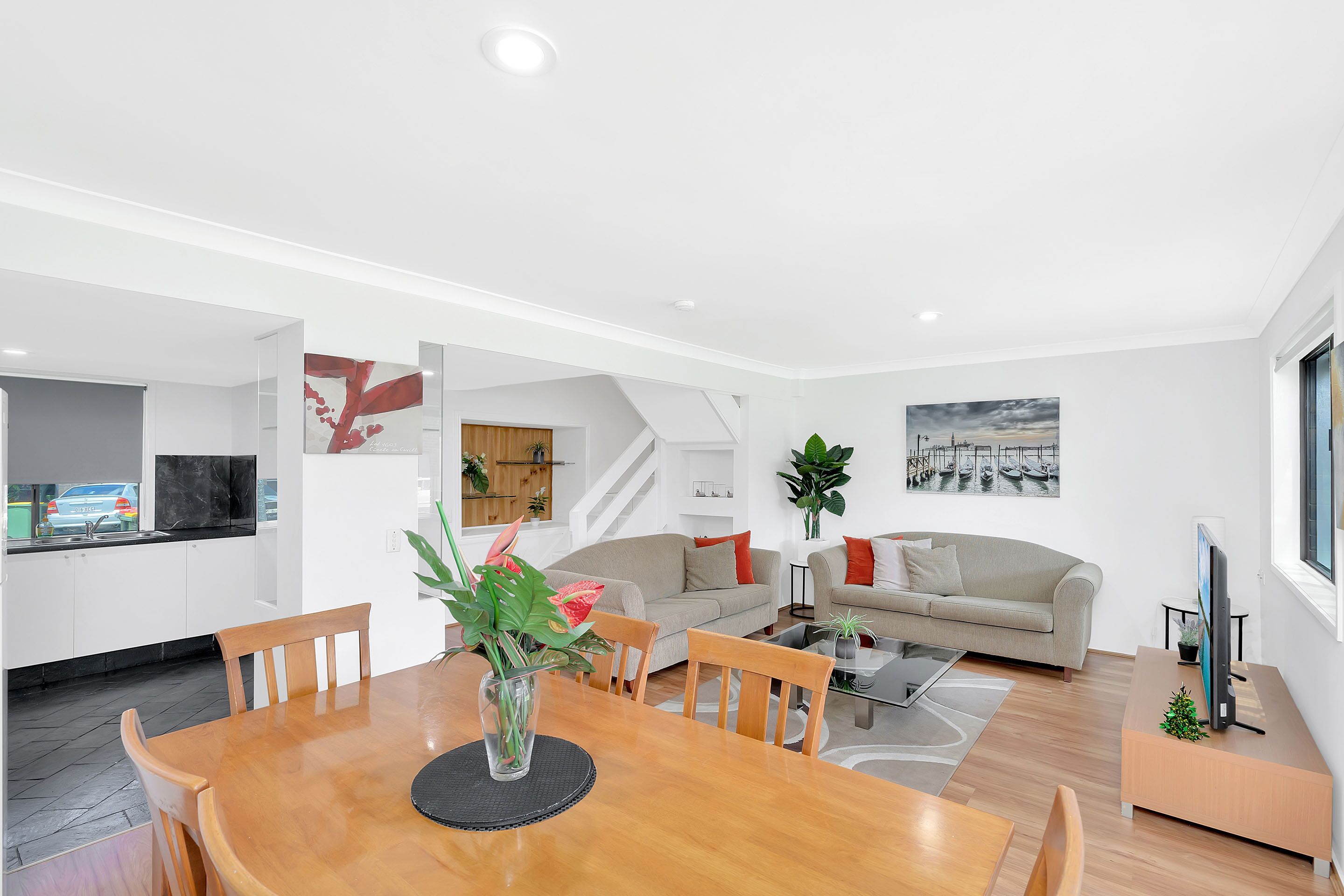 Fountain View 3 Bedroom Villa We Accommodate